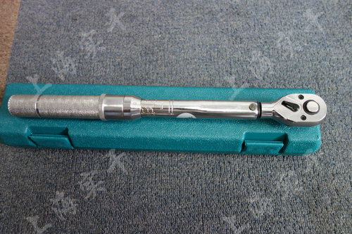 預(yù)置式四方頭預(yù)置式測(cè)力扳手圖片