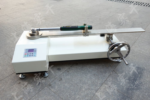 Ť��У��{(di��o)������