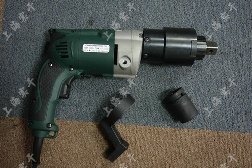 電動定扭力扳手